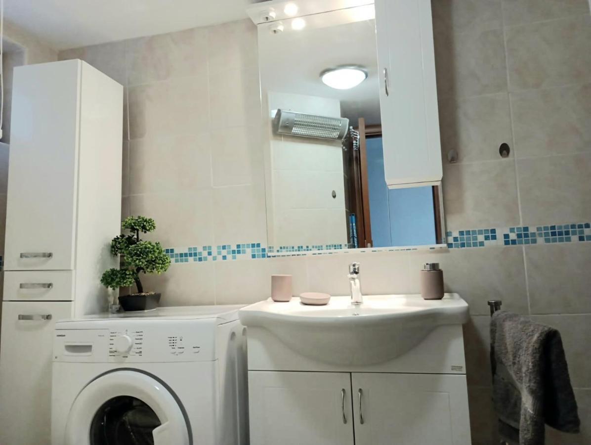 Apartment Natali Kastel Stari Exterior photo