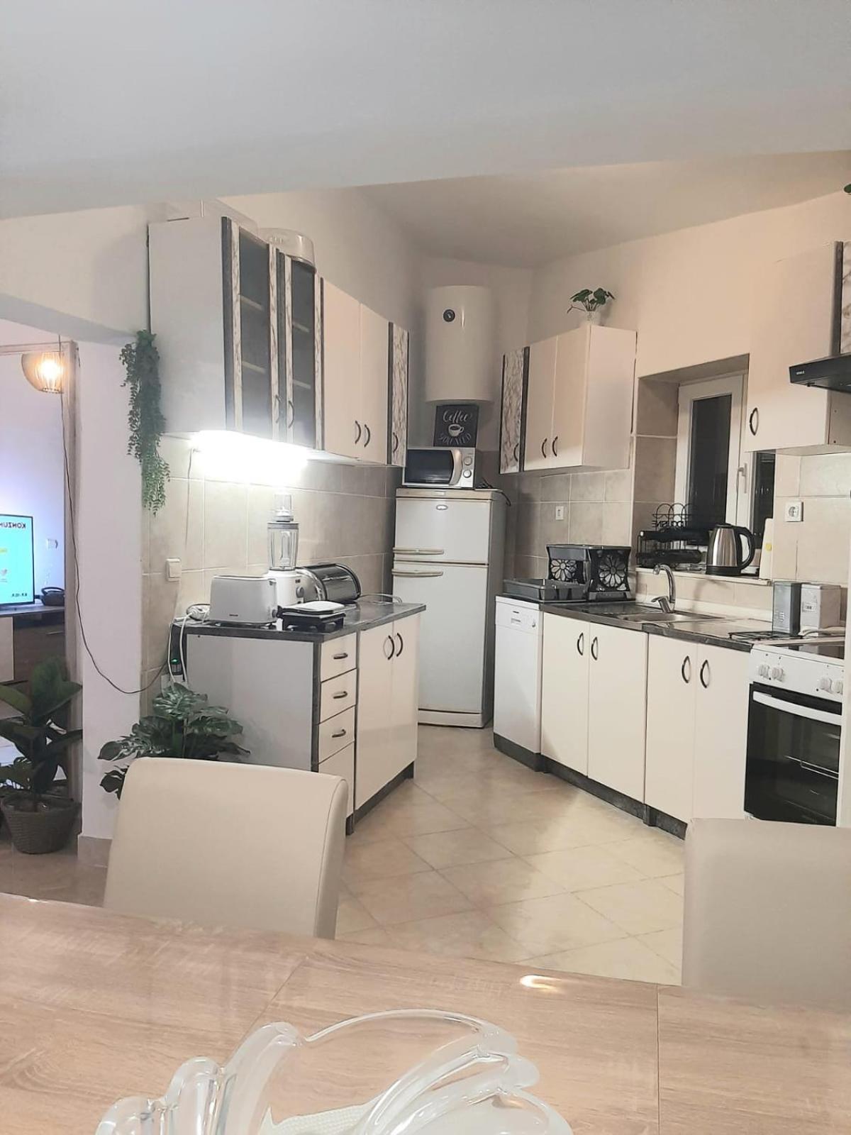Apartment Natali Kastel Stari Exterior photo