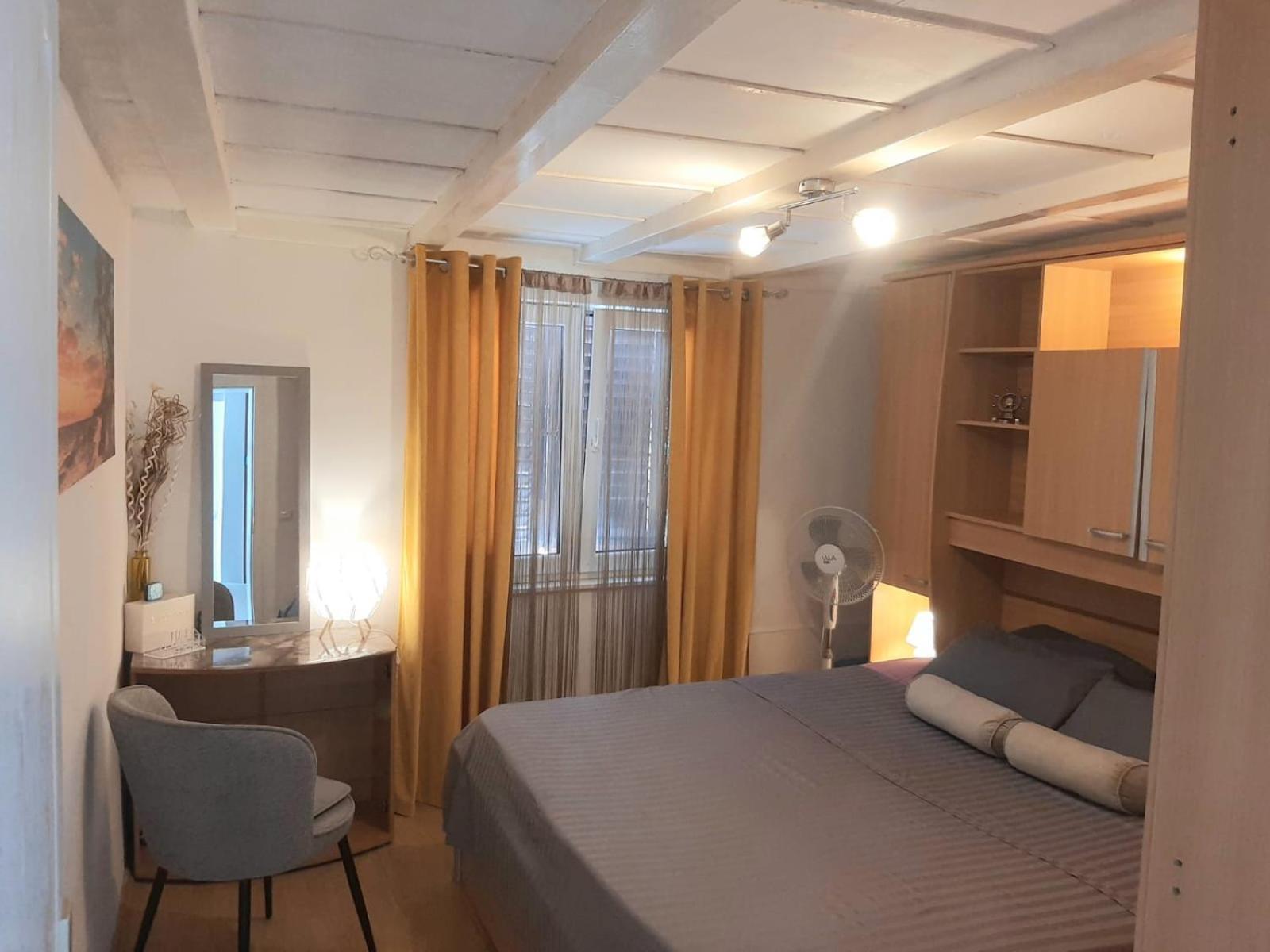 Apartment Natali Kastel Stari Exterior photo