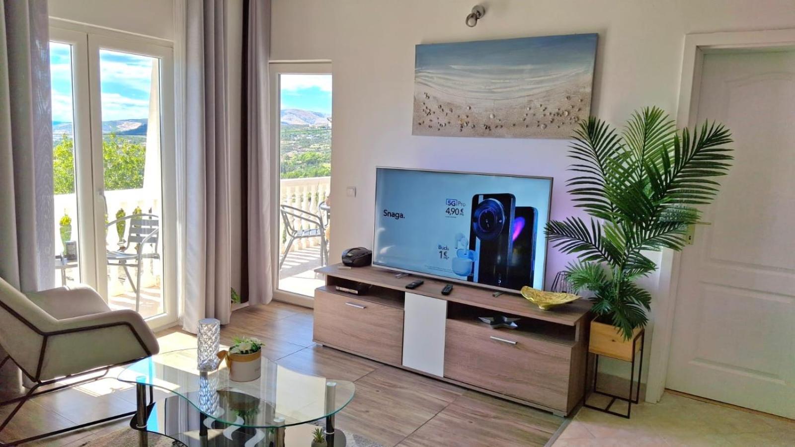 Apartment Natali Kastel Stari Exterior photo